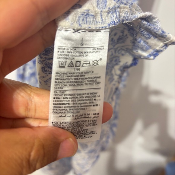 Old Navy Womens Blue White Floral Toile Smocked Tiered Midi Dress NWT Large - Picture 12 of 16